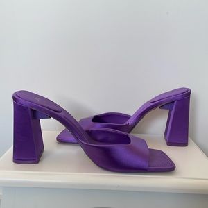 Zara open toe mules purple color. European size 40, USA size 9.